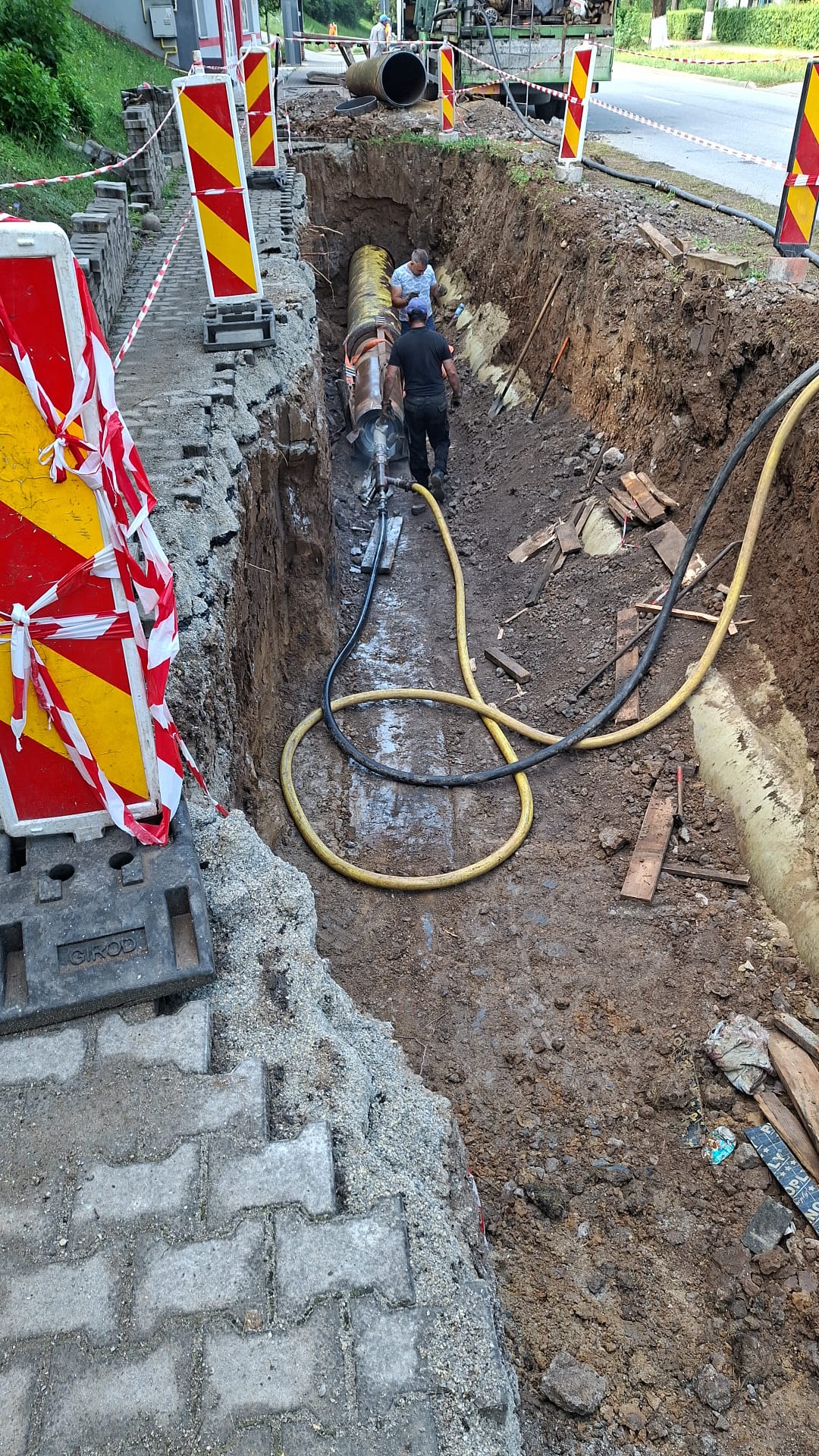 Subtraversare zonă drum pentru conductă de apă – Hunedoara 3 WhatsApp Image 2026 07 24 at 15.04.19