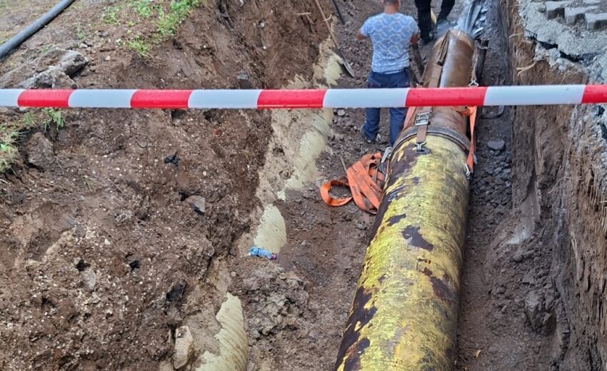 Subtraversare zonă drum pentru conductă de apă – Hunedoara